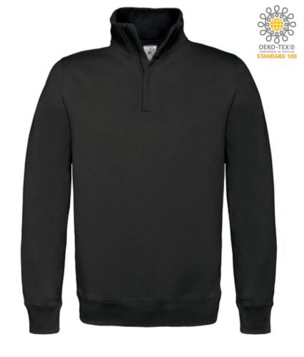 Felpa con collo alto, fondo e polsini a coste 1x1 in elastane. Zip corta tono su tono coperta da aletta esterna ed interna.