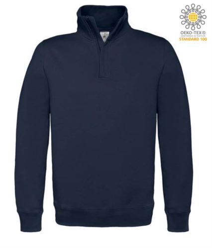 Felpa con collo alto, fondo e polsini a coste 1x1 in elastane. Zip corta tono su tono coperta da aletta esterna ed interna.