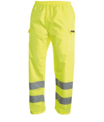 Pantaloni antipioggia