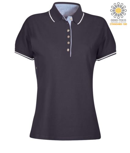 Polo da donna manica corta bicolore, interno collo e fessino in Oxford celeste, colletto e maniche con dettaglio in contrasto. Colore Blu Navy / Bianco