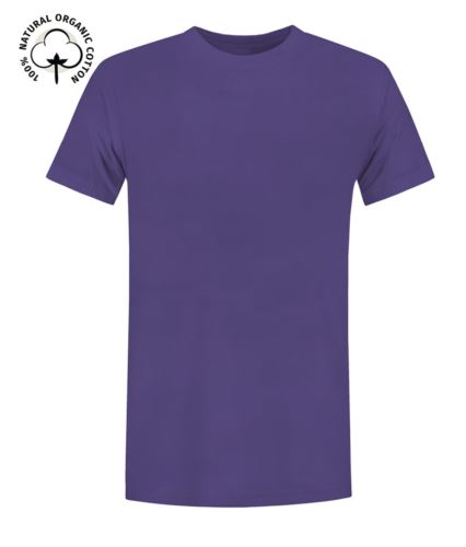 T-Shirt da lavoro a maniche corte, vestibilità regular fit, girocollo, certificata OEKO-TEX. Colore viola