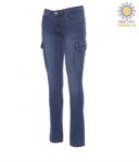 Pantalone donna jeans multitasche, cinque tasche e due tasconi laterali, chiusura con zip in metallo, colore blu chiaro PAHUMMERLADY.AZC
